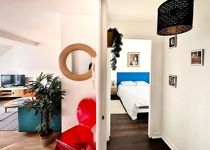 Celine 31 Bright Between Champs élysée&eiffel Tower * París