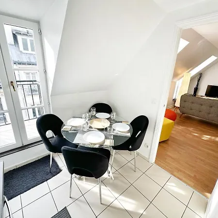 Apartman Celine 31 Bright Between Champs Elysee And Eiffel Tower Párizs