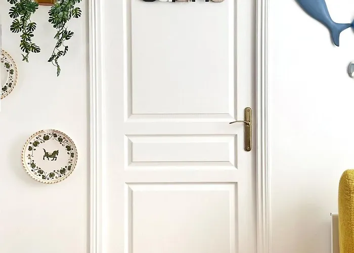 아파트 Celine 31 Bright Between Champs Elysee And Eiffel Tower